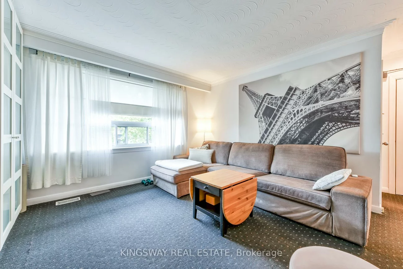 29, Evans, Mimico, Toronto