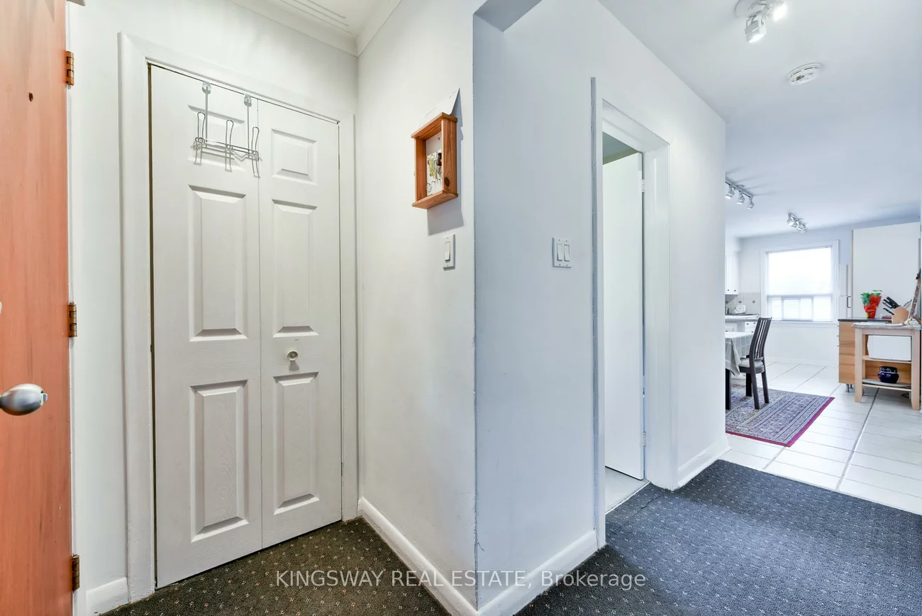 29, Evans, Mimico, Toronto