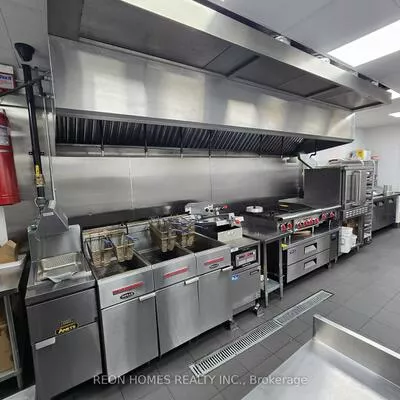 Commercial for sale, 4714, Jane, Black Creek, Toronto