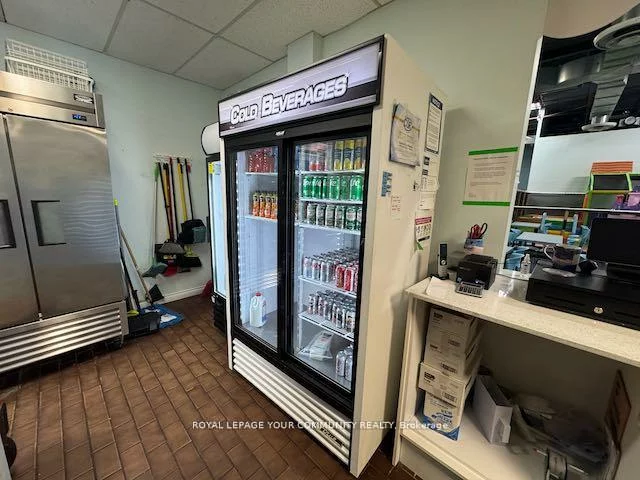 11, Kodiak, York University Heights, Toronto