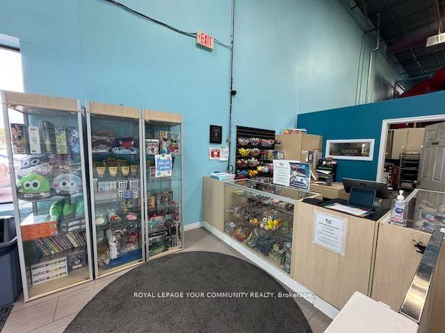 11, Kodiak, York University Heights, Toronto