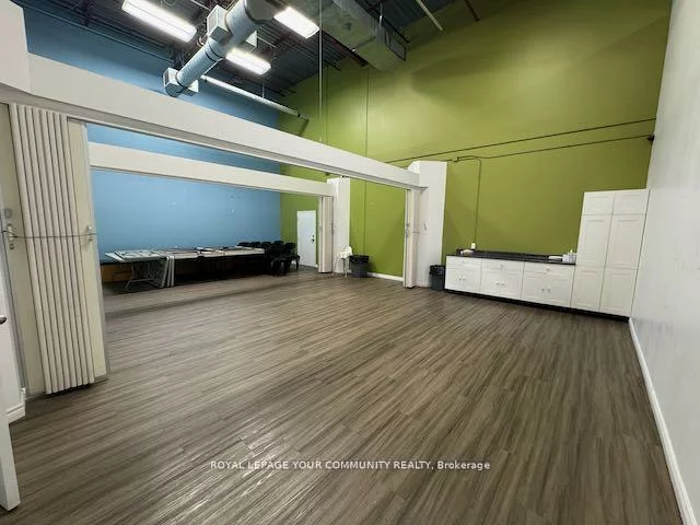 11, Kodiak, York University Heights, Toronto