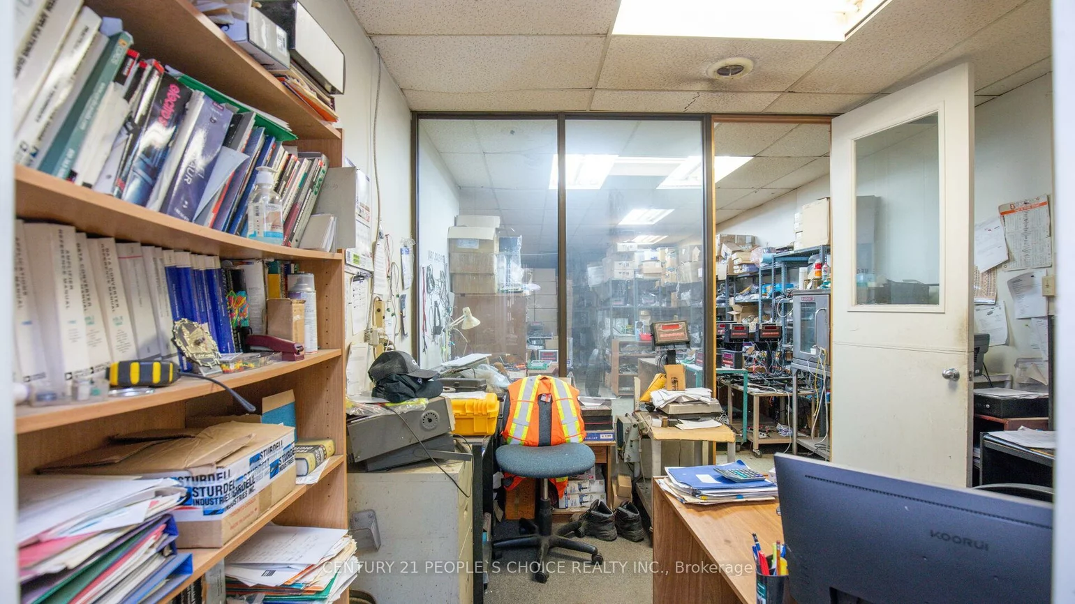 697, Petrolia, York University Heights, Toronto