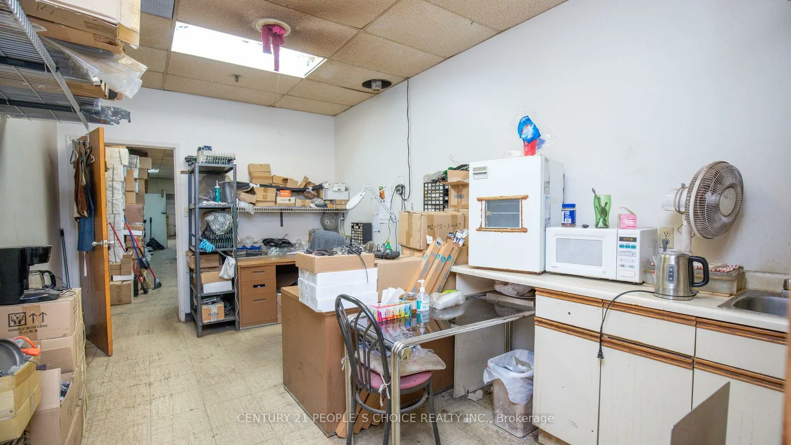 697, Petrolia, York University Heights, Toronto
