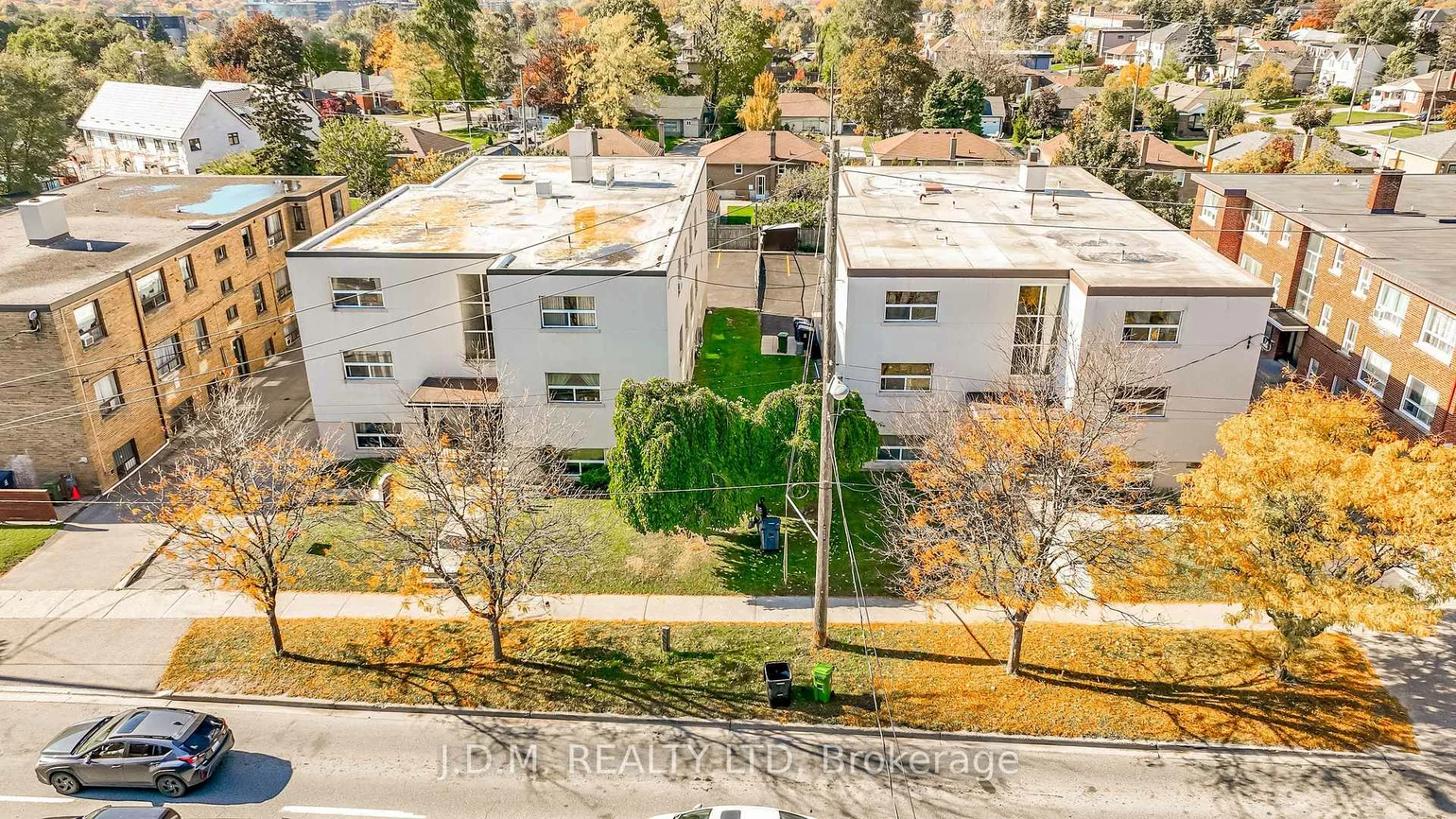 2428, Keele, Maple Leaf, Toronto