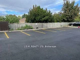 2428, Keele, Maple Leaf, Toronto