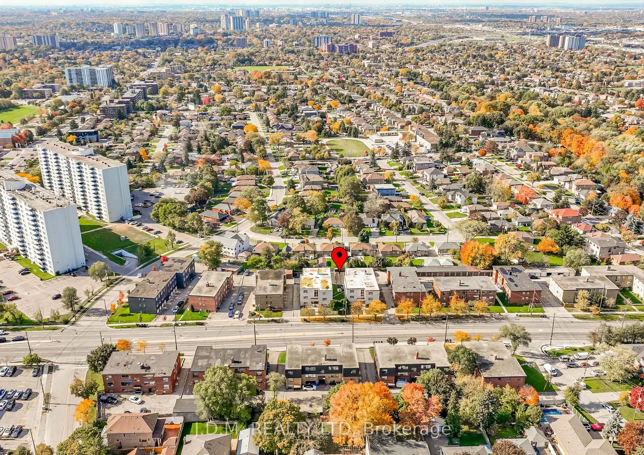 2428, Keele, Maple Leaf, Toronto