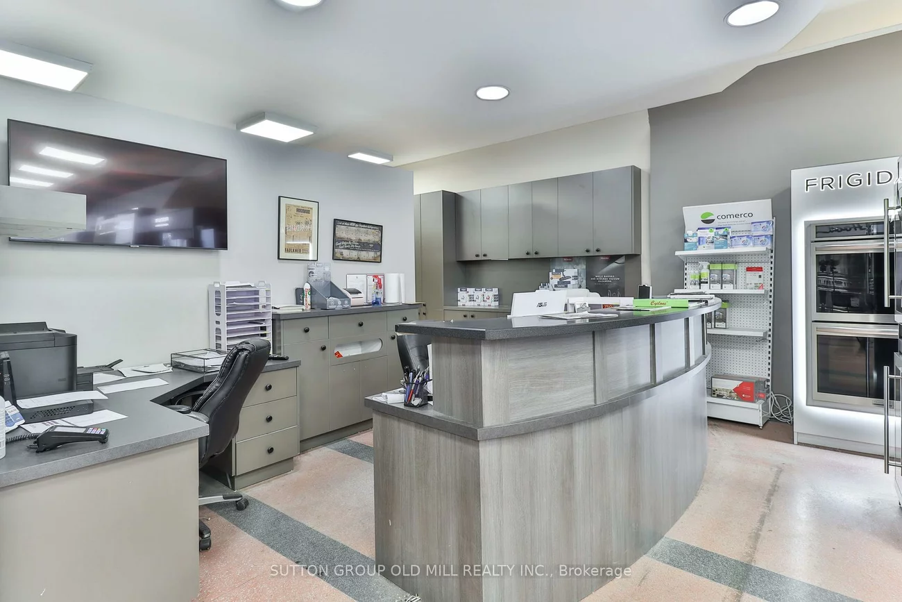 2882, Lake Shore, New Toronto, Toronto