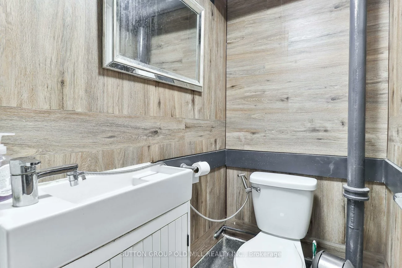 2882, Lake Shore, New Toronto, Toronto