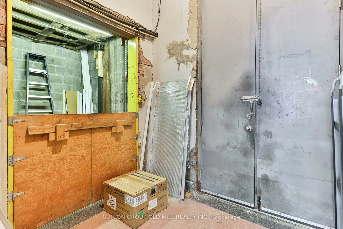 2882, Lake Shore, New Toronto, Toronto