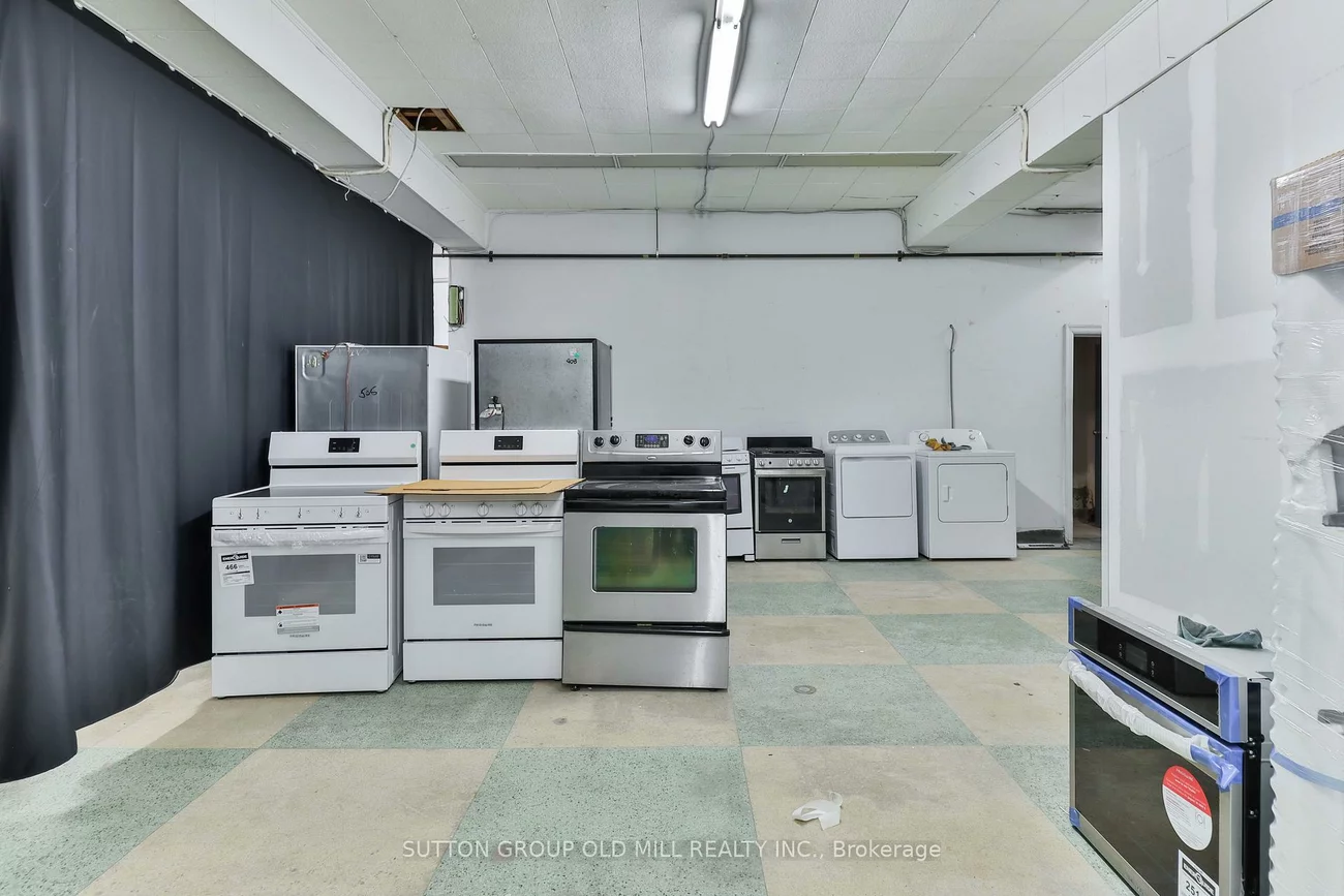 2882, Lake Shore, New Toronto, Toronto