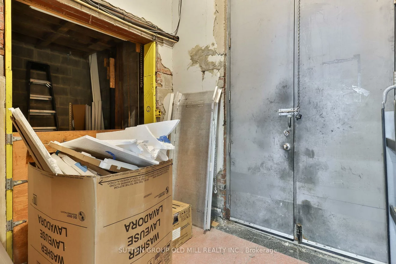 2882, Lake Shore, New Toronto, Toronto