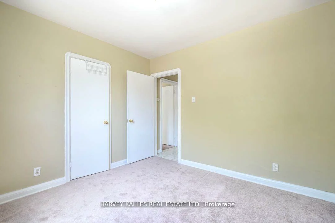 90, Trethewey, Beechborough-Greenbrook, Toronto