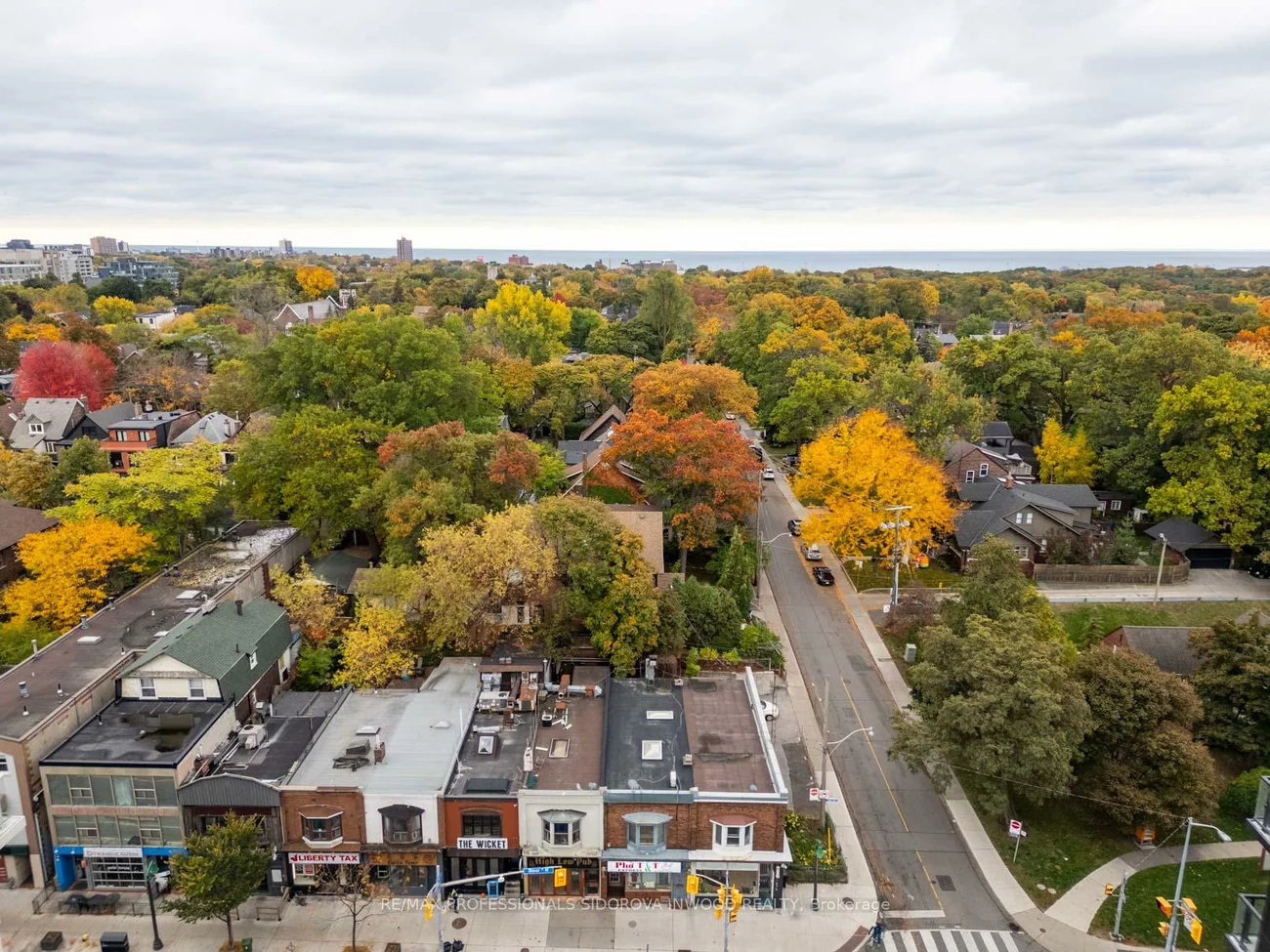 1665, Bloor, High Park-Swansea, Toronto