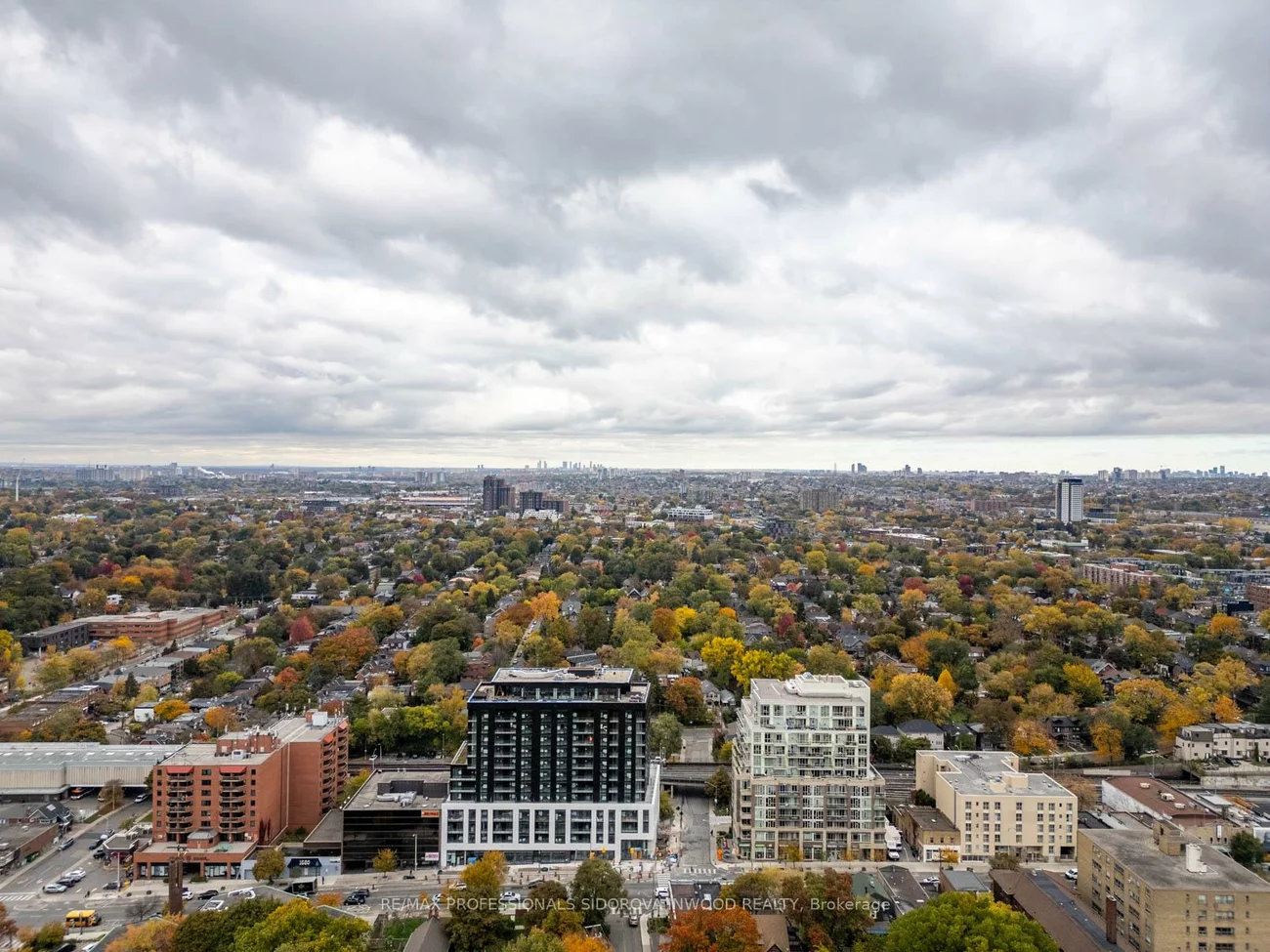 1665, Bloor, High Park-Swansea, Toronto