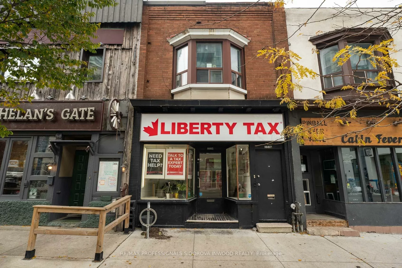 1665, Bloor, High Park-Swansea, Toronto