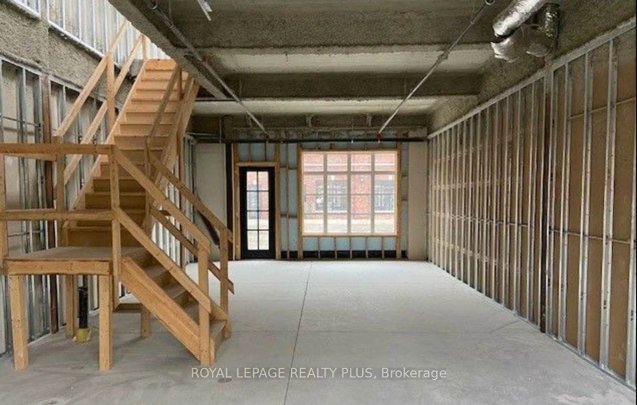 68, Jutland, Islington-City Centre West, Toronto