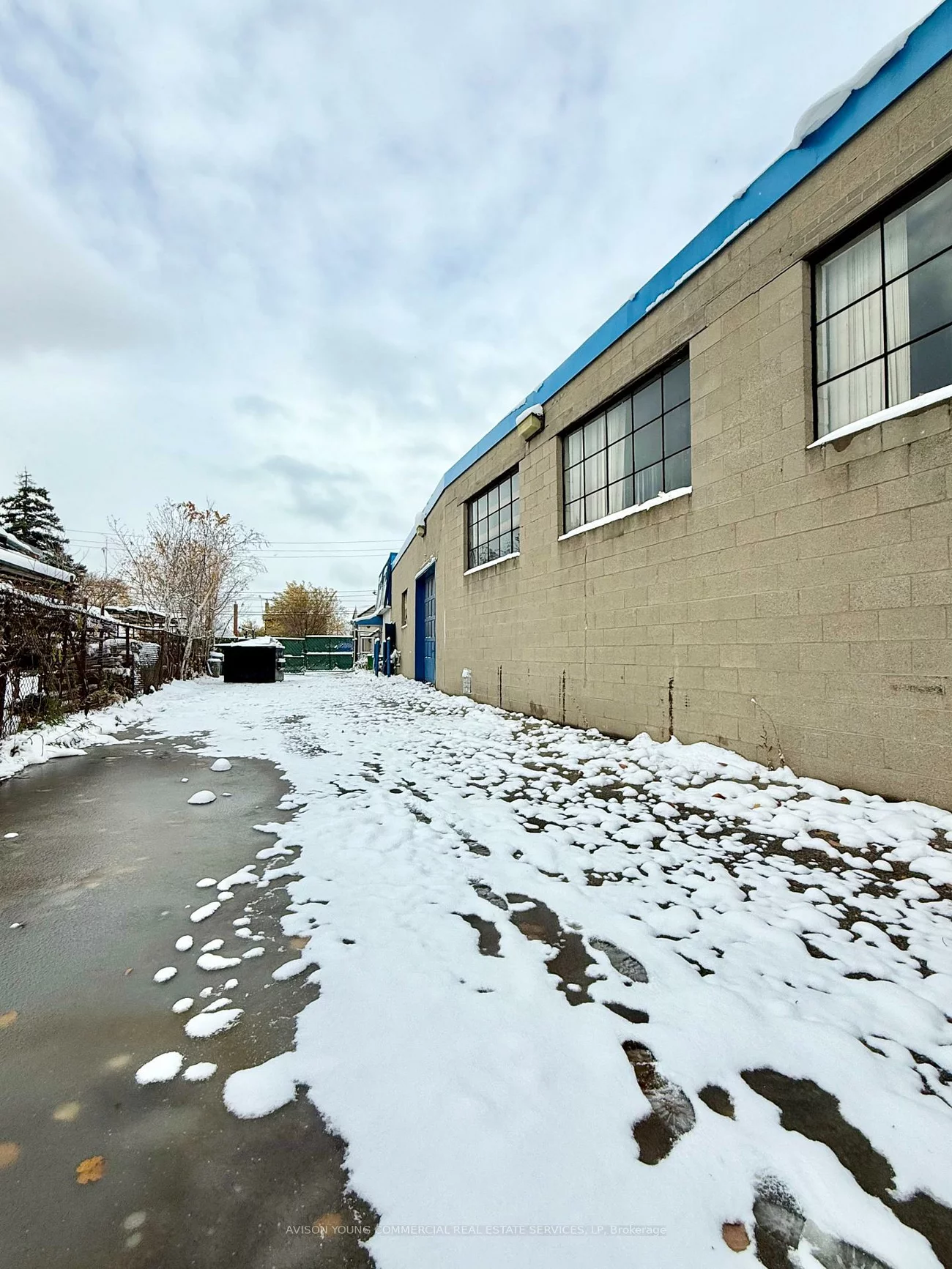 25, Connie, Maple Leaf, Toronto