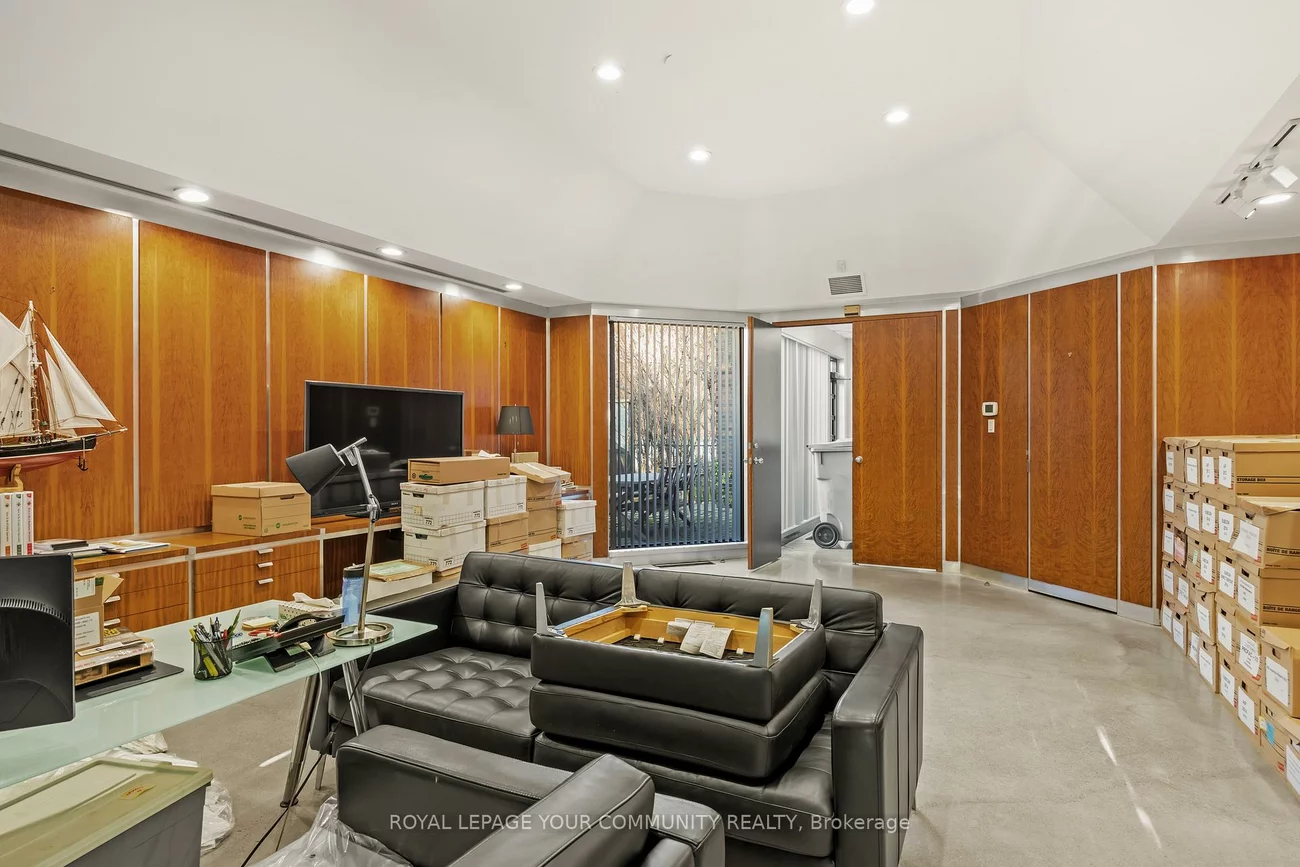 785, Arrow, Humbermede, Toronto