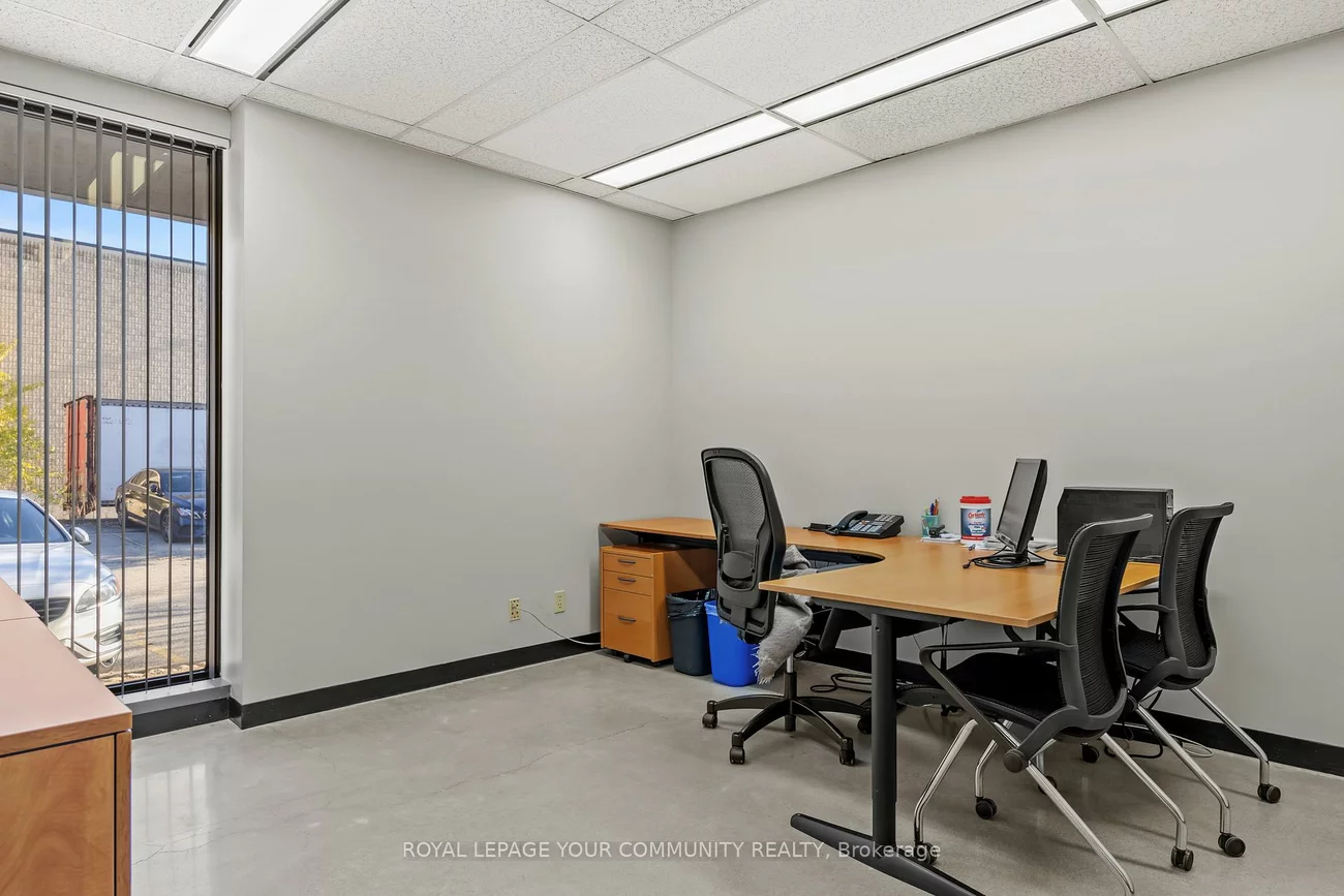 785, Arrow, Humbermede, Toronto