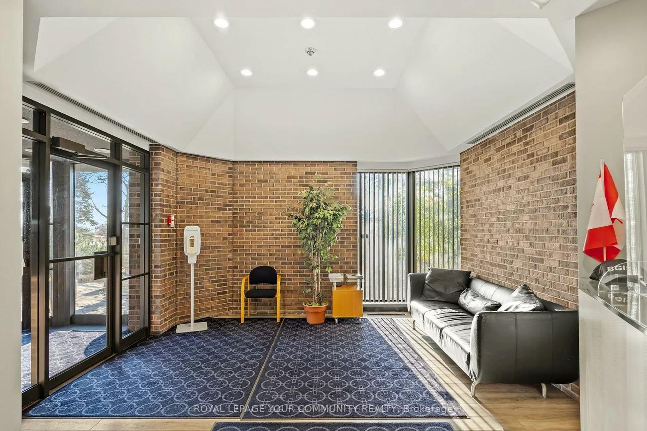 785, Arrow, Humbermede, Toronto