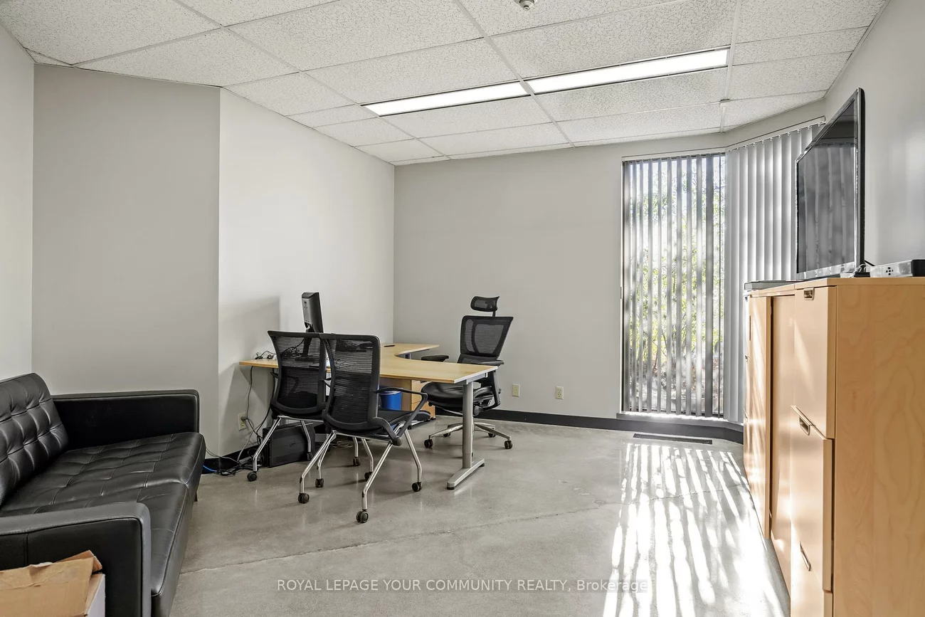 785, Arrow, Humbermede, Toronto