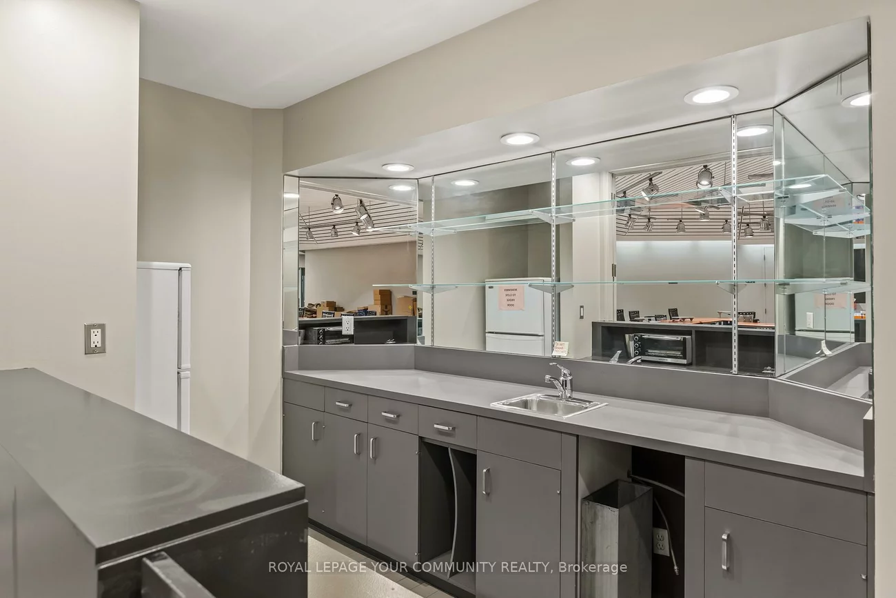 785, Arrow, Humbermede, Toronto