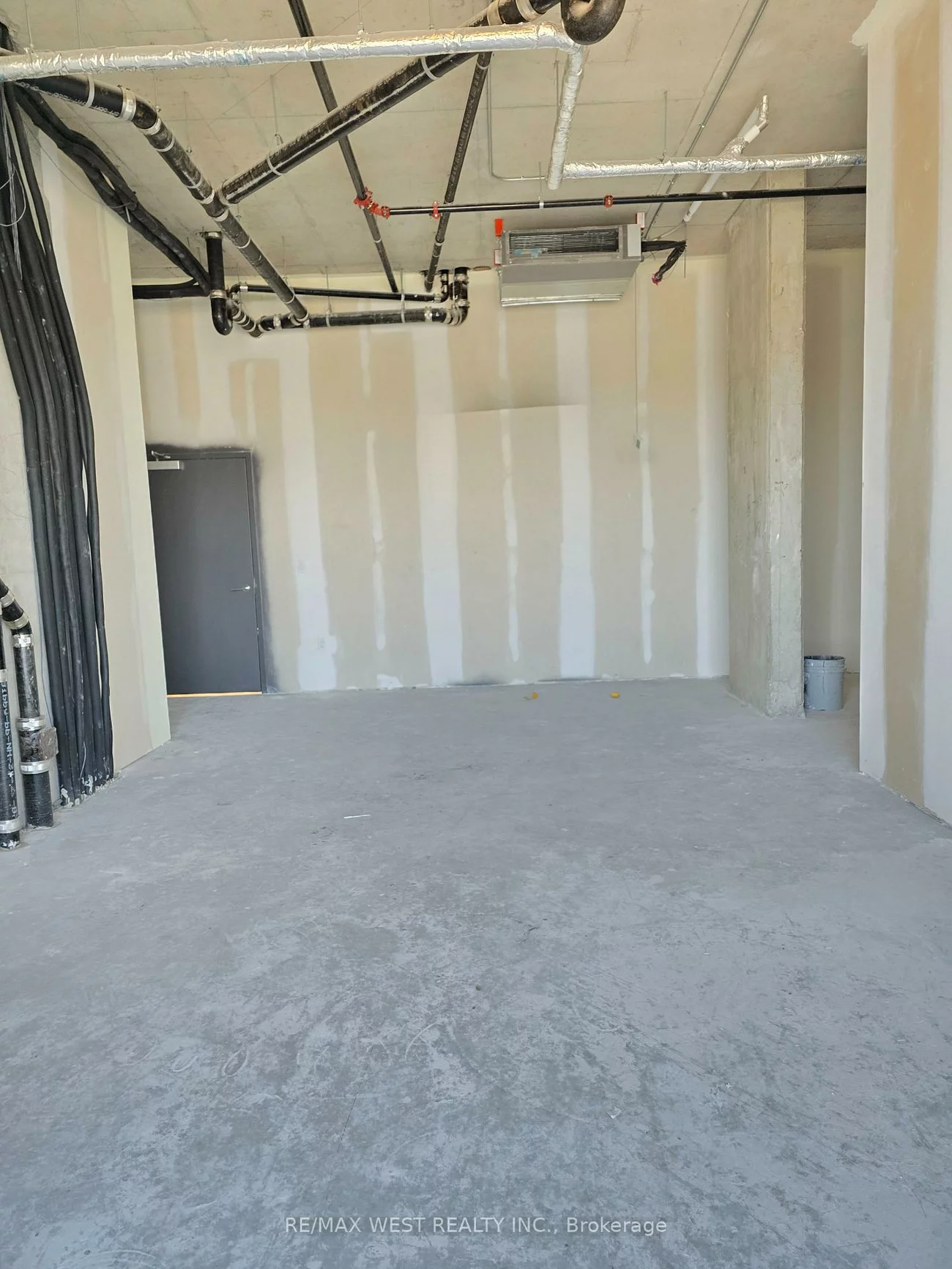 600, Dixon, Willowridge-Martingrove-Richview, Toronto