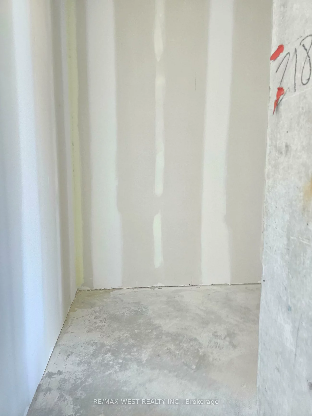 600, Dixon, Willowridge-Martingrove-Richview, Toronto