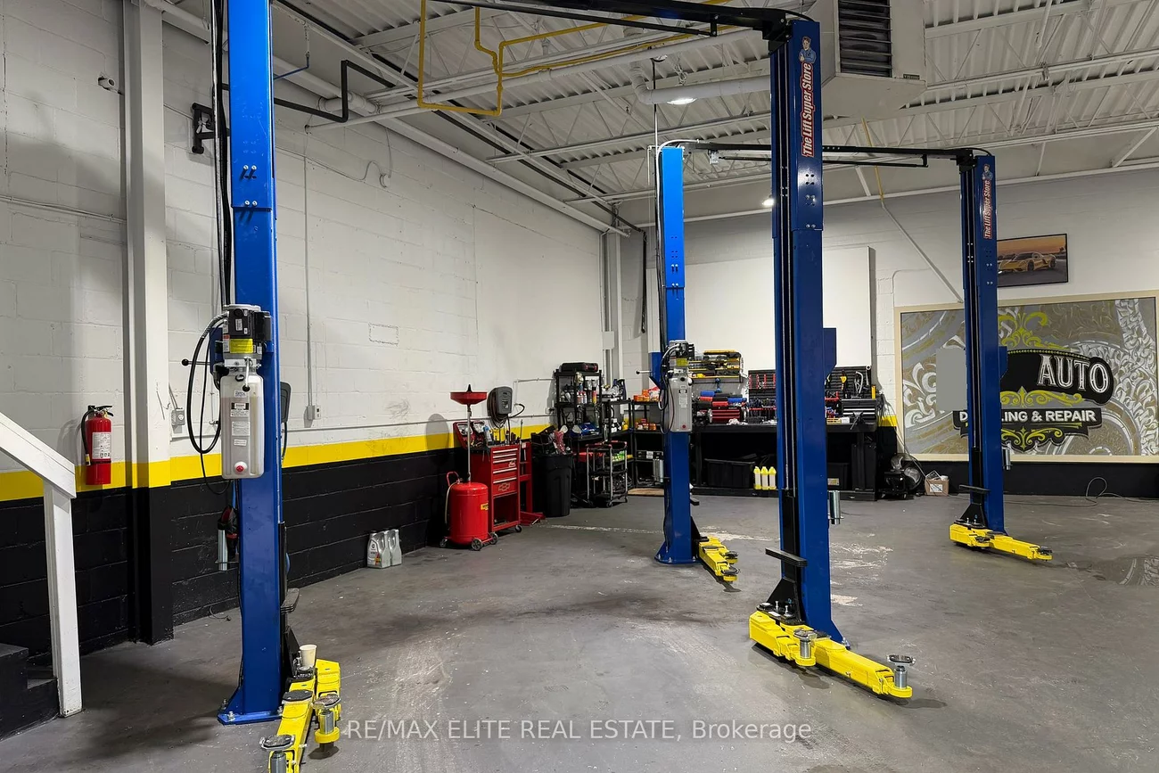 15, Milford, Brookhaven-Amesbury, Toronto