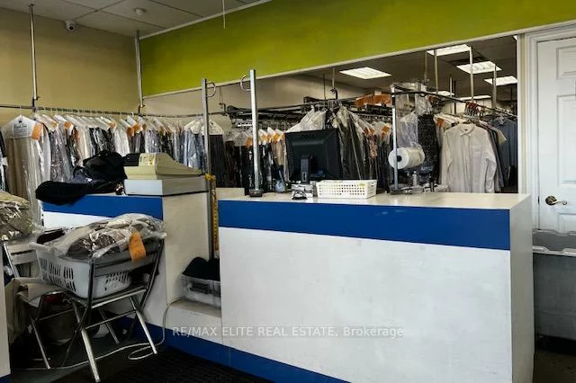 1500, Royal York, Willowridge-Martingrove-Richview, Toronto