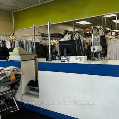 1500, Royal York, Willowridge-Martingrove-Richview, Toronto