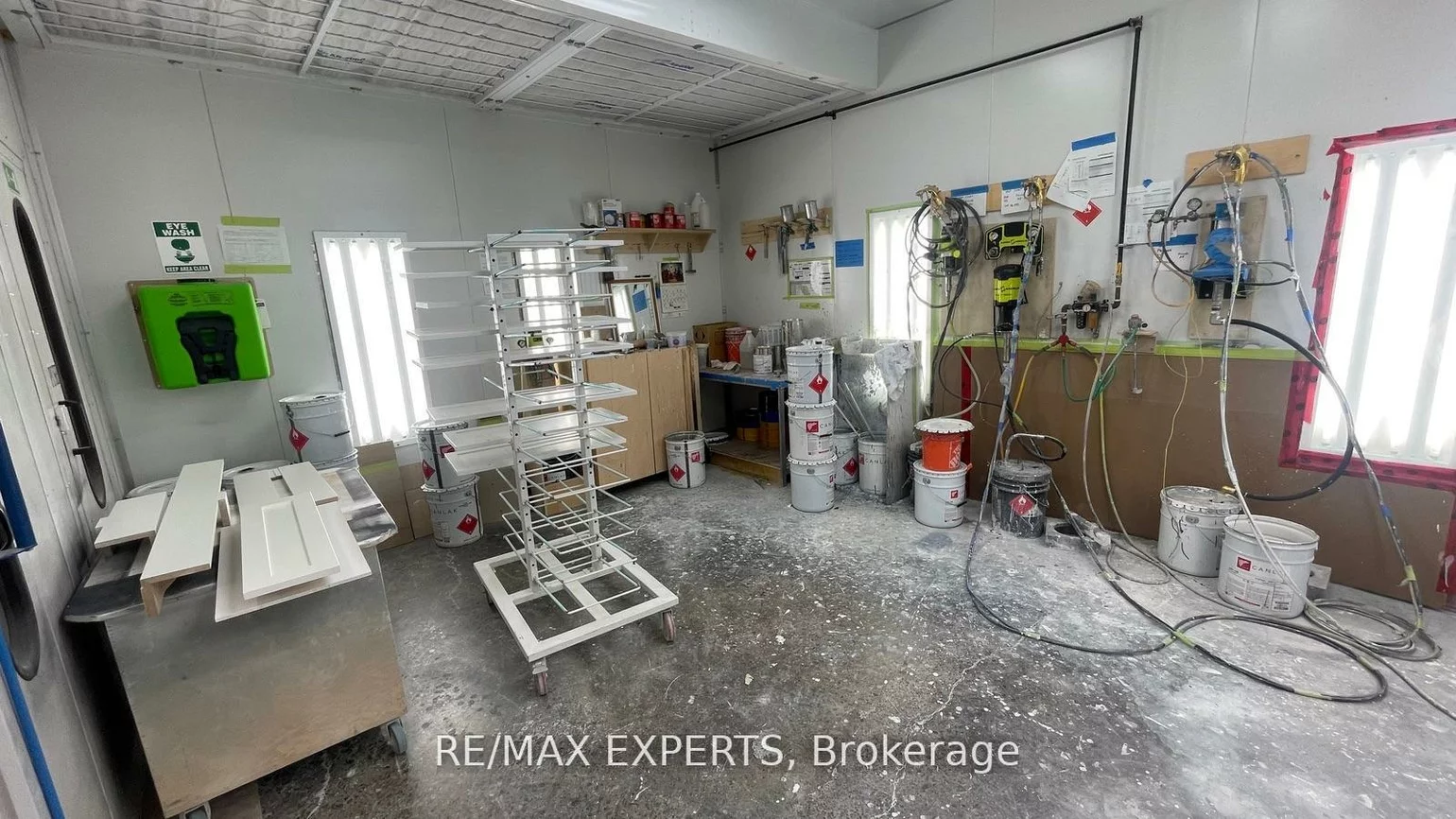 82, Industry, Beechborough-Greenbrook, Toronto