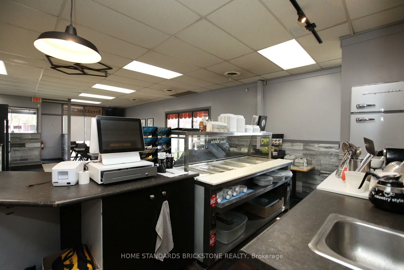 4069, Chesswood, York University Heights, Toronto