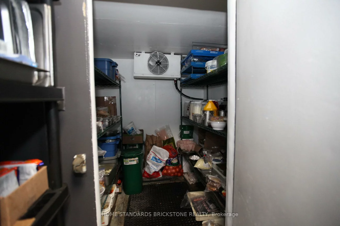 4069, Chesswood, York University Heights, Toronto