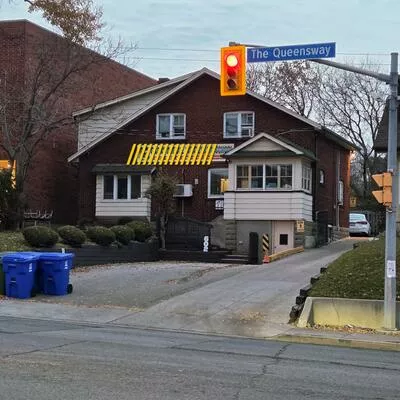 Commercial for sale, 602, The Queensway, Stonegate-Queensway, Toronto