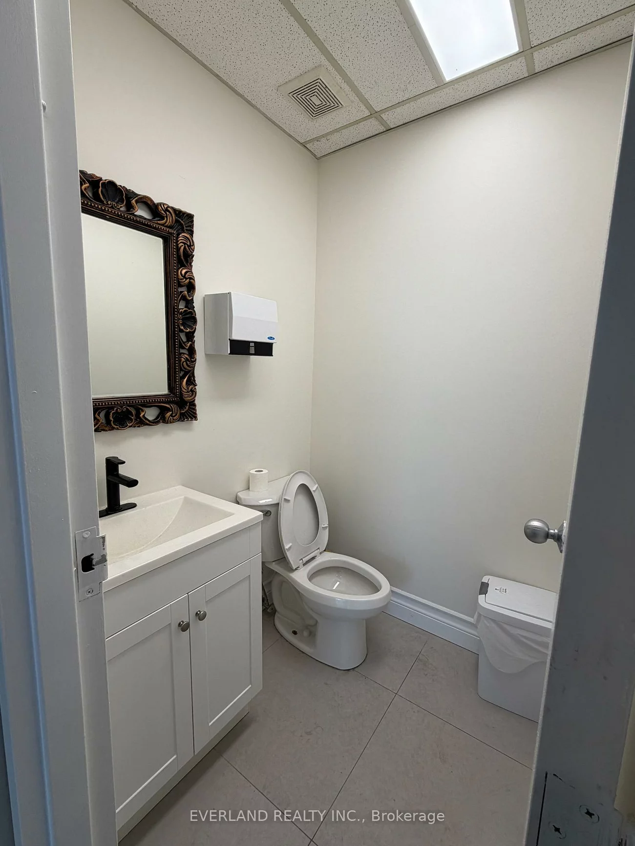 876, Magnetic, York University Heights, Toronto