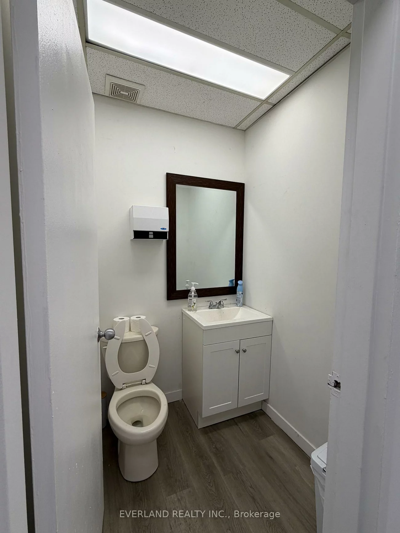 876, Magnetic, York University Heights, Toronto