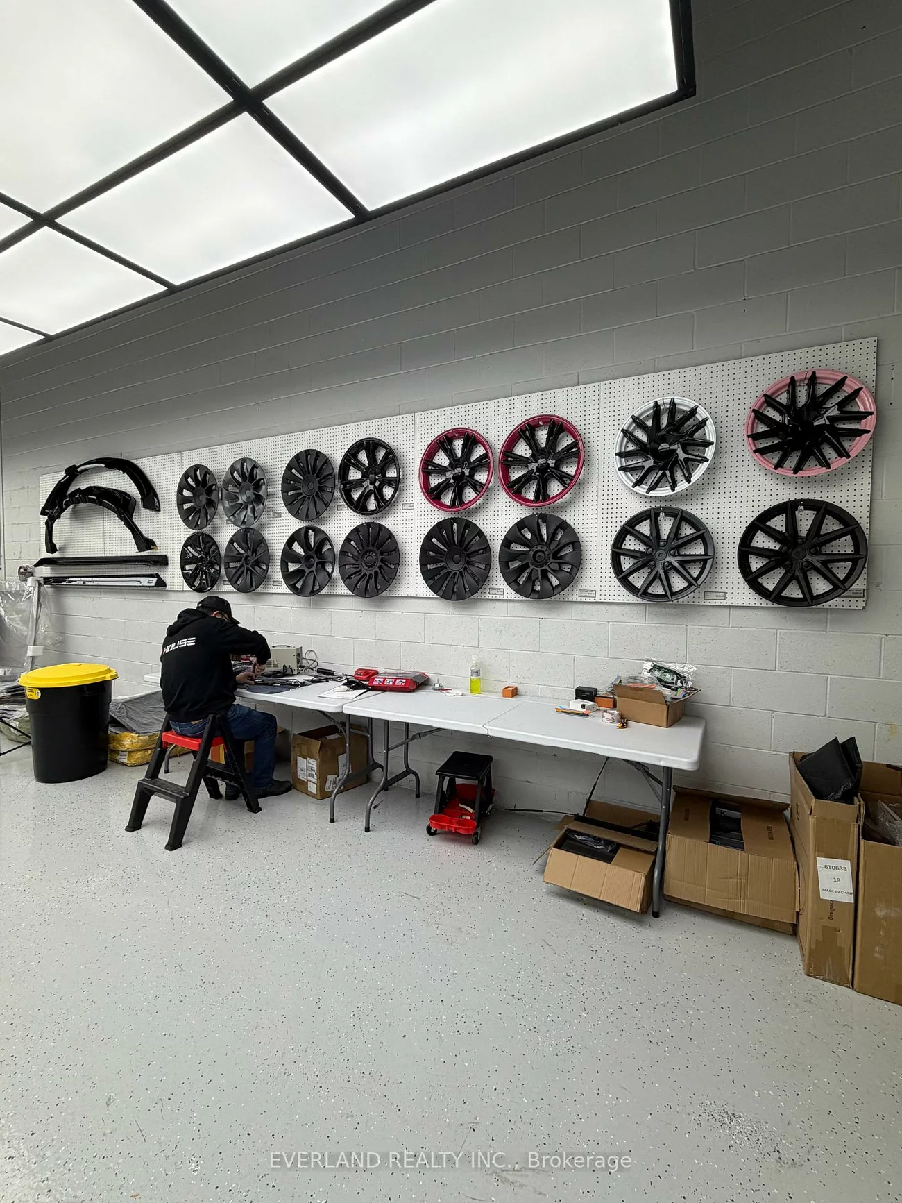 876, Magnetic, York University Heights, Toronto