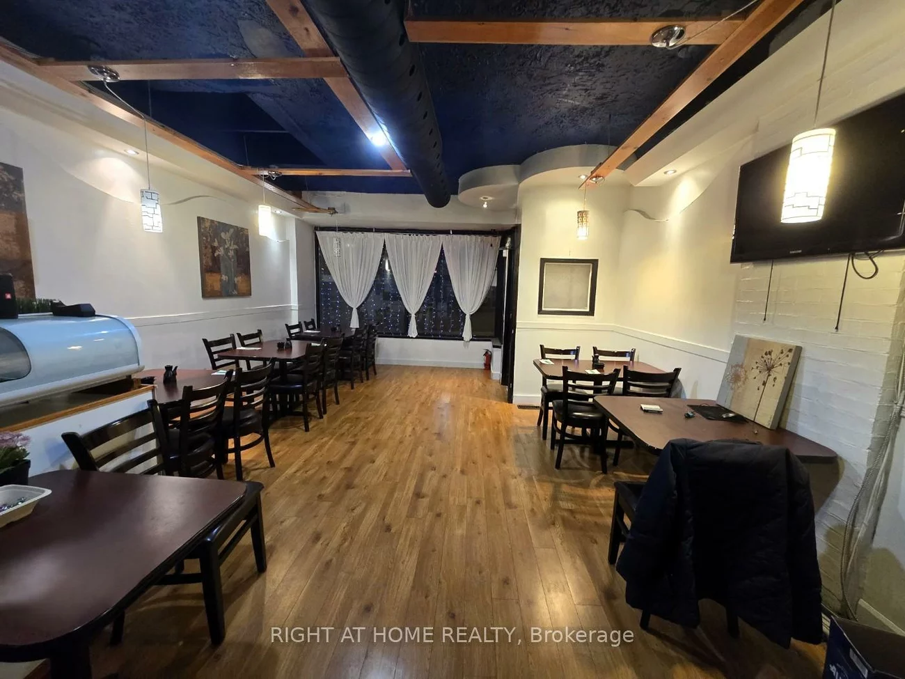 170, The Queensway, Stonegate-Queensway, Toronto