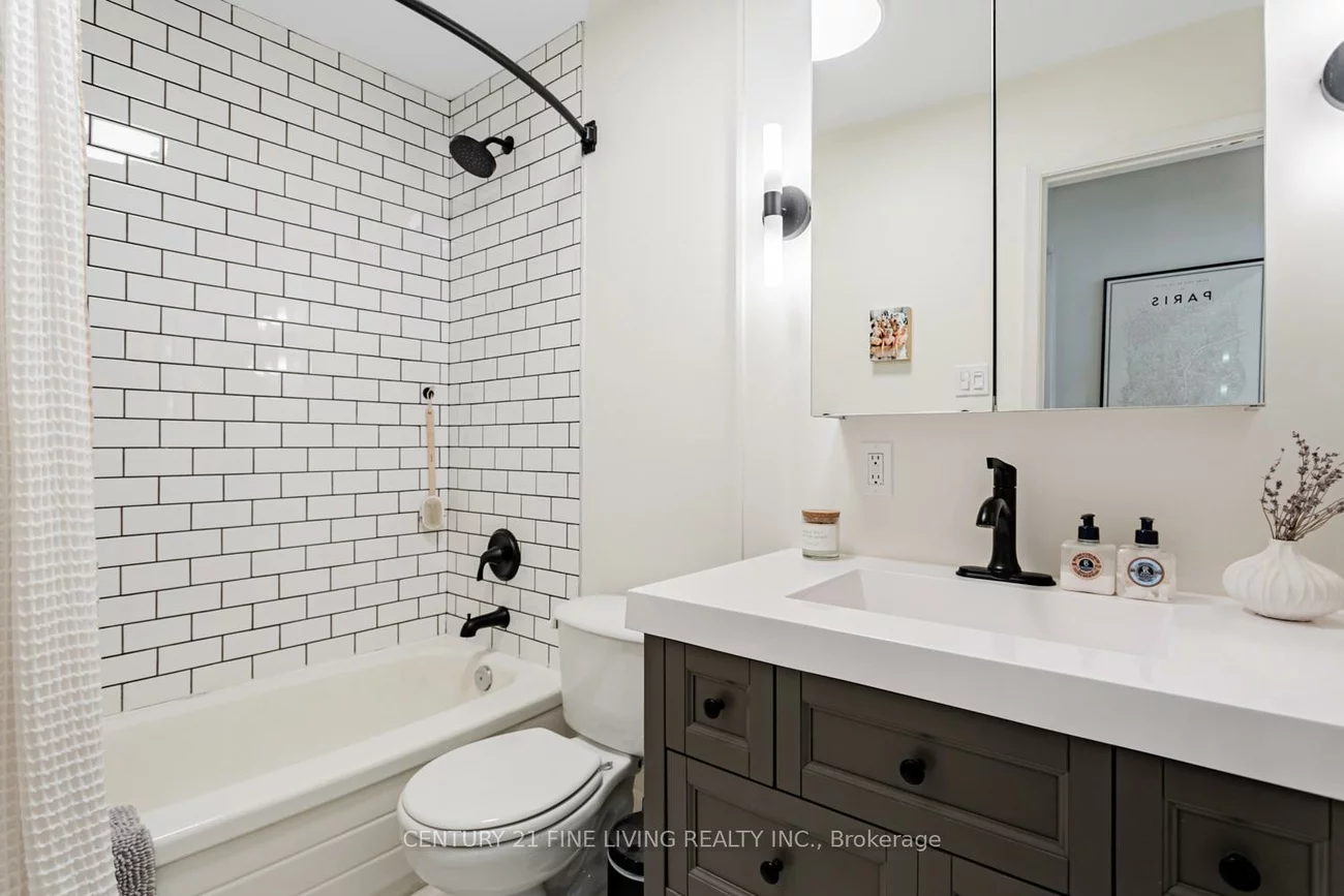 164, Sunnyside, High Park-Swansea, Toronto