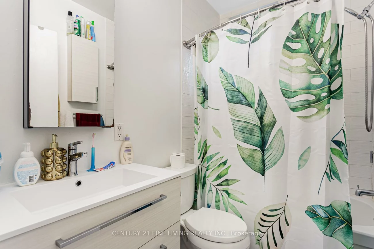 164, Sunnyside, High Park-Swansea, Toronto