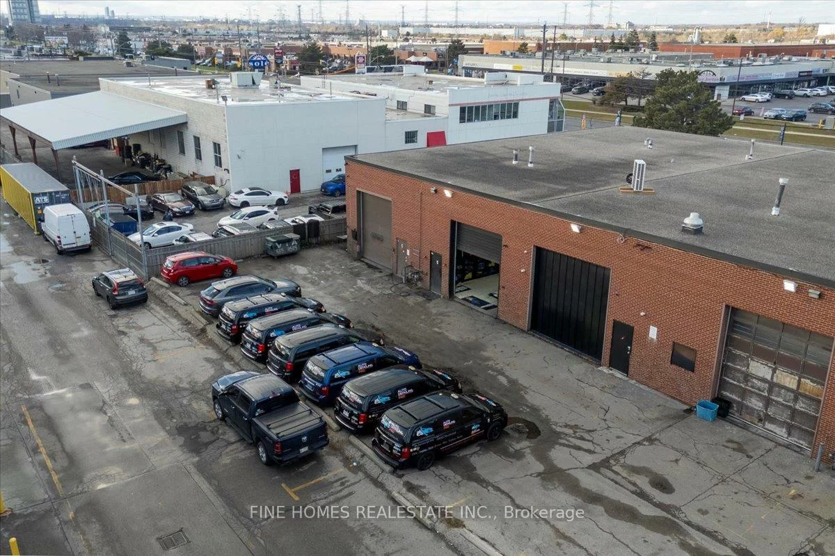 5235, Steeles, Humber Summit, Toronto