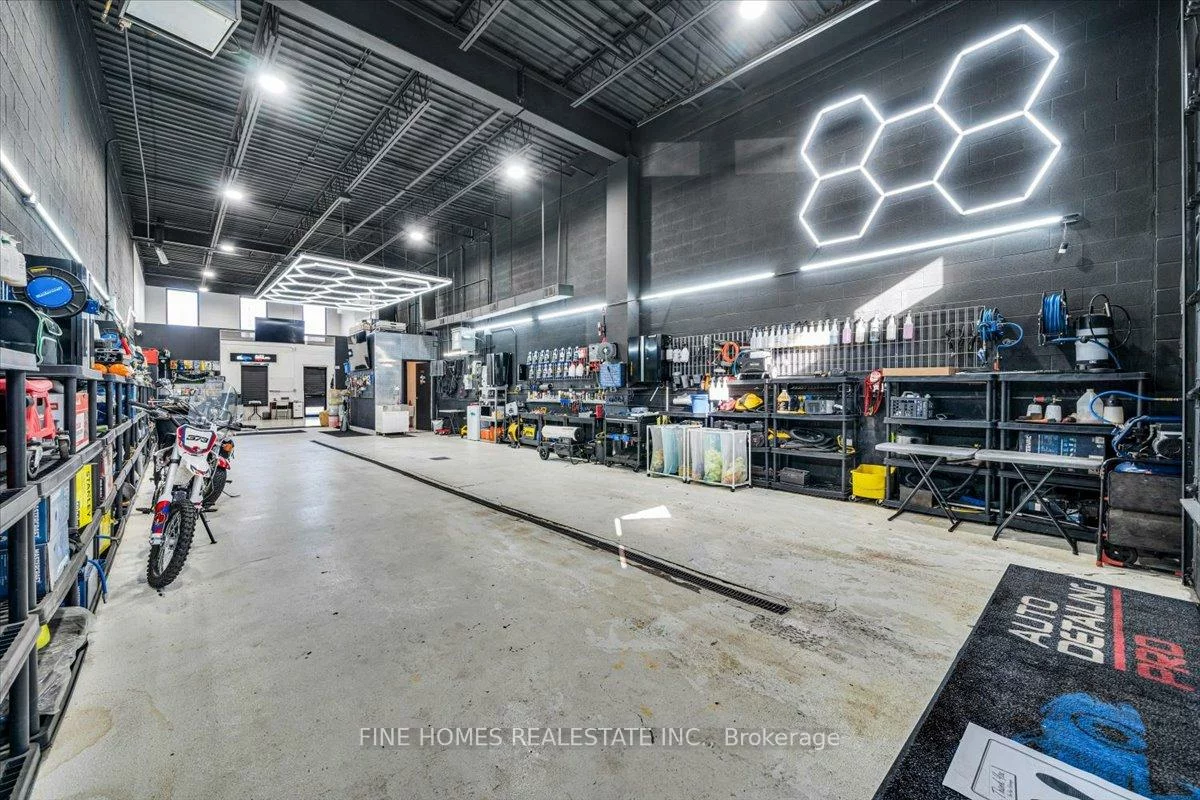 5235, Steeles, Humber Summit, Toronto