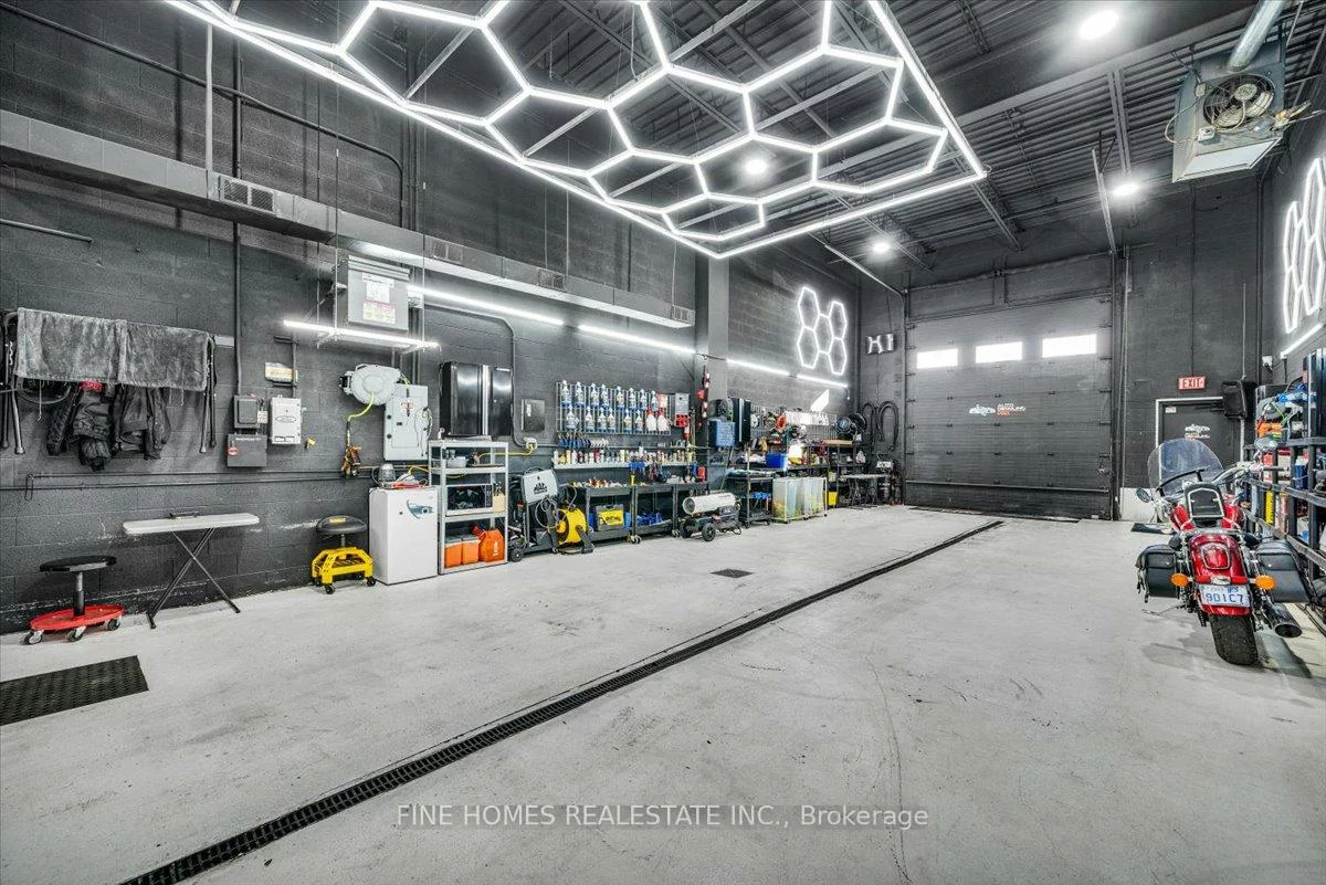 5235, Steeles, Humber Summit, Toronto