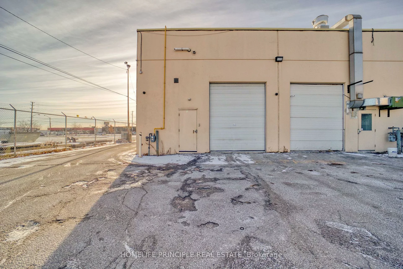 1270, Finch, York University Heights, Toronto