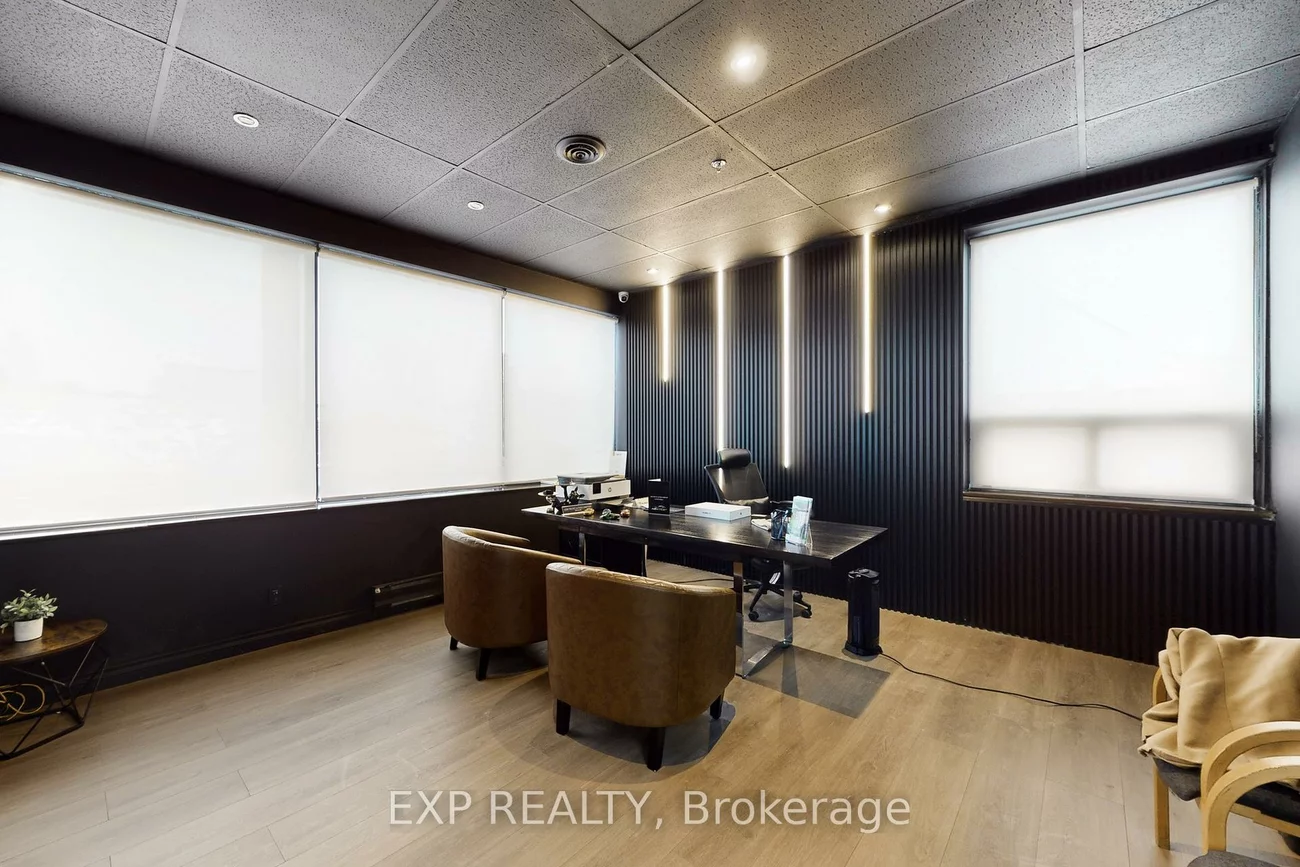 32, Stoffel, West Humber-Clairville, Toronto