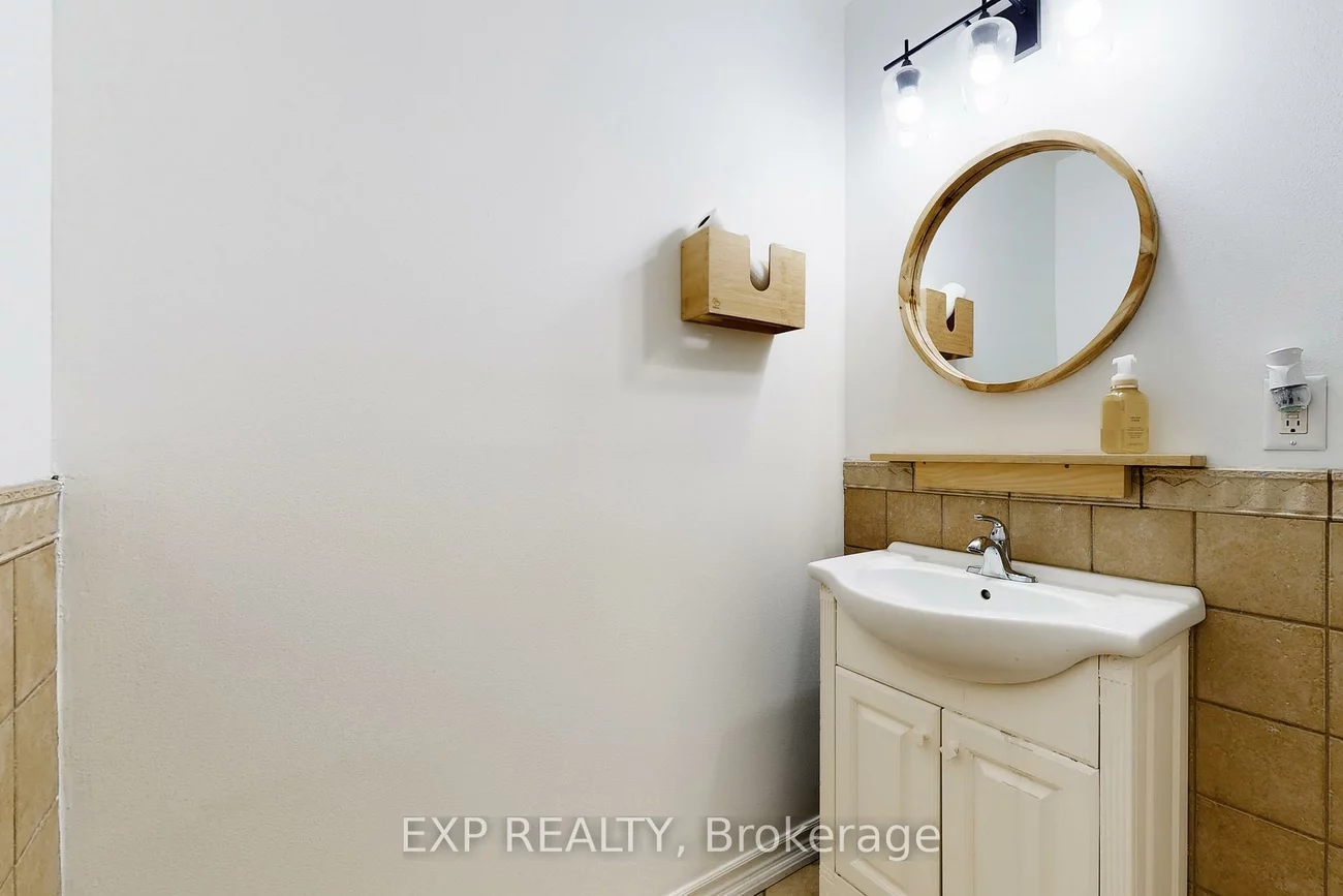 32, Stoffel, West Humber-Clairville, Toronto