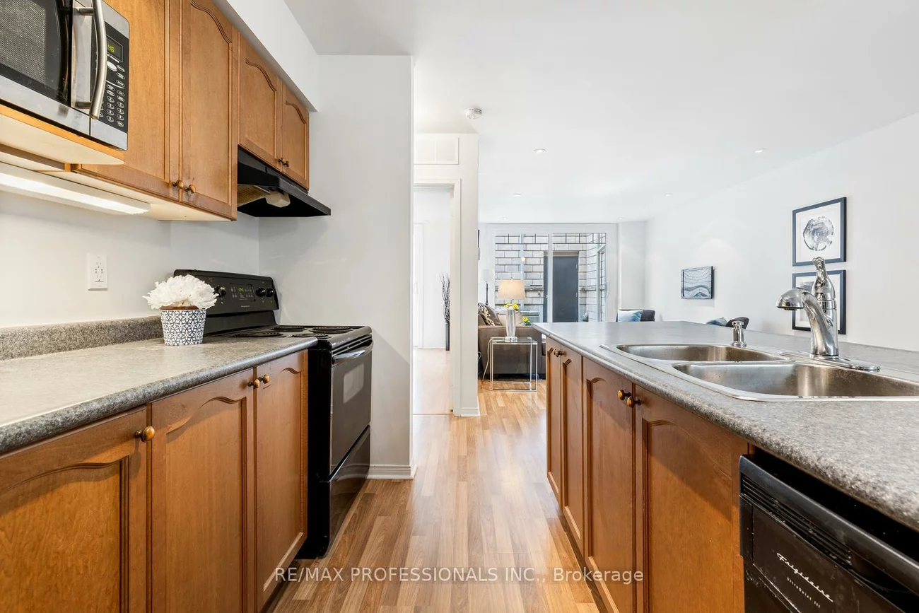 3400, Lake Shore, Long Branch, Toronto