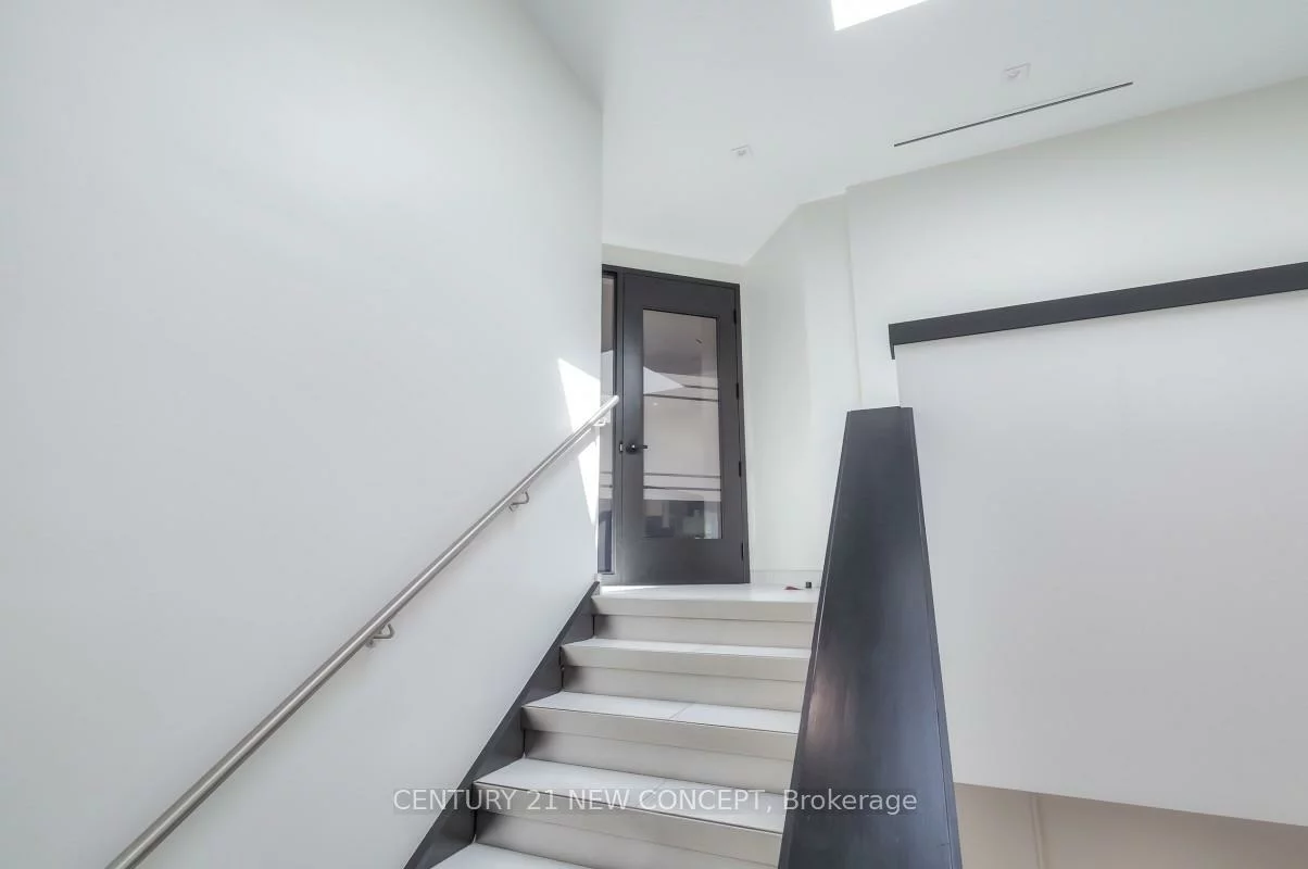 4250, Weston, Humber Summit, Toronto